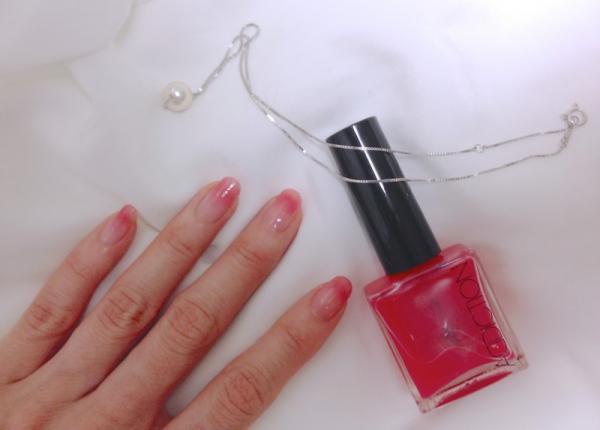 夏気分を先どり！女っぽい上品ネイルは「シロップネイル」を使えばカンタン！