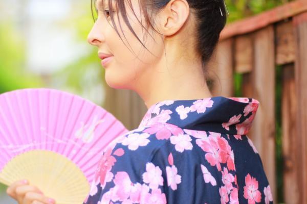 【誰でも浴衣美女に！】声をかけたくなる美しさ！和装時に魅力的なふるまい方って？