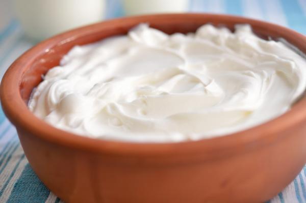 【美容効果バツグン！】ふつうのヨーグルトがギリシャヨーグルトに変身！簡単レシピとは？