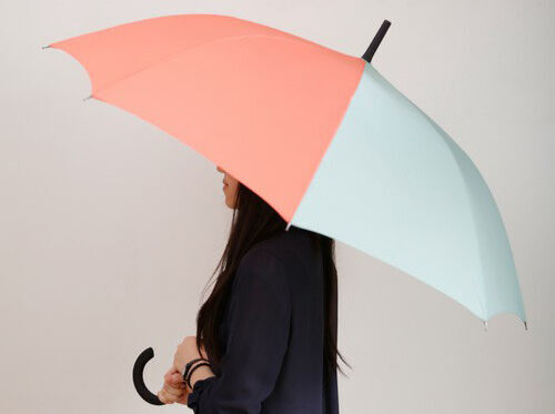 大人女子は雨の日もオシャレに！美シンプルな傘ブランド3選