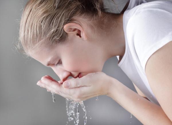 【もう悩まない！】夏に悪化する「鼻の黒ずみ」は●●でカンタンに撃退できる!?