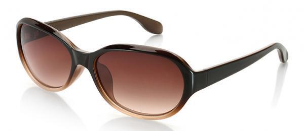 デイリー使いできる大人サングラスって？シンプルおしゃれなアイテムの選び方