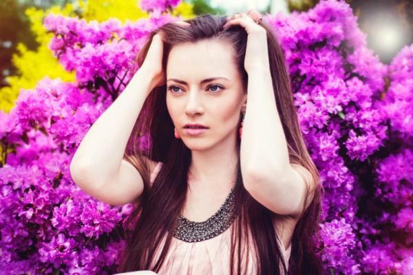 ほうれい線をつくらない！お家で簡単にできるマッサージ5選