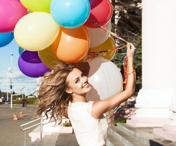 大人っぽく着られるノースリーブって？夏は旬の着こなしでスッキリ品よく！