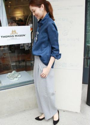 涼しげカラーで通勤コーデが爽やかに！今っぽい着こなし方って？