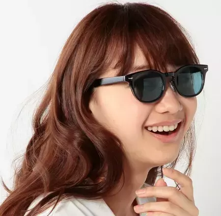 今年は「薄めカラー」のサングラスが流行！おしゃれに日常使いするには？