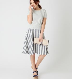 リラックス感たっぷり！今年の夏にはきたい大人っぽい旬顏サンダルとは？