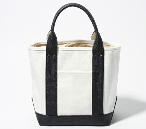 流行のキャンバストートバッグを大人っぽく！きれいめコーデに合わせる方法