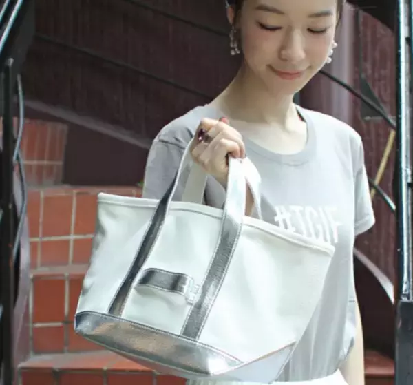 流行のキャンバストートバッグを大人っぽく！きれいめコーデに合わせる方法