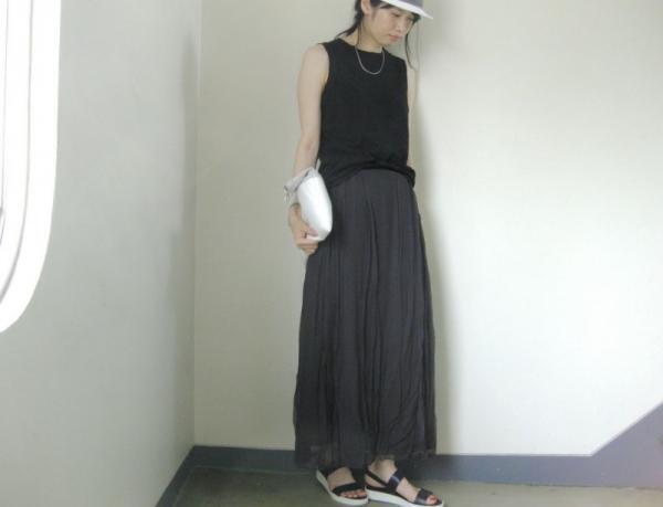 2015年夏の旅行ファッションはこれ！今年風に「マキシスカート」を着こなす方法