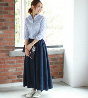 2015年夏の旅行ファッションはこれ！今年風に「マキシスカート」を着こなす方法