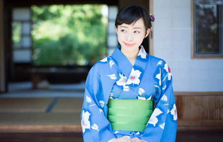 大人女子が着こなしたい2015年トレンド浴衣って？一人でしっかり着付けする方法