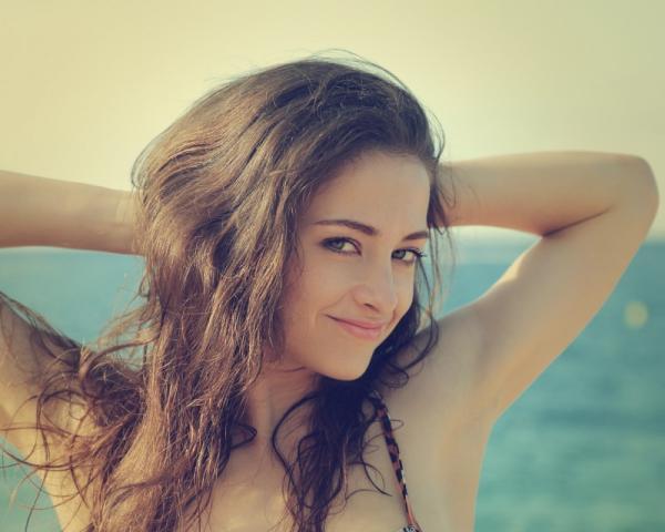 【自信があふれる】すっぴんまでキレイな人気モデルの簡単スキンケア術