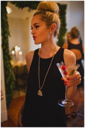 久しぶりの再会なのに印象最悪!?　 同窓会に着て行ってはいけないNGファッション3選