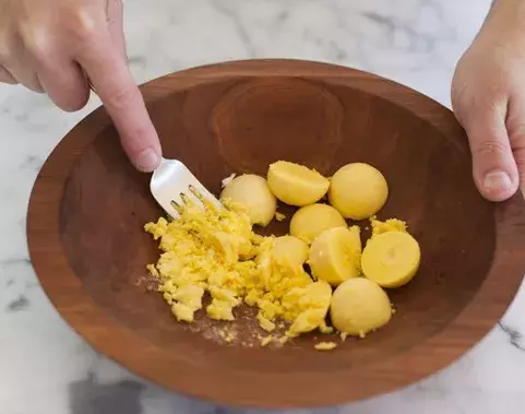 簡単すぎる!! 誰でも料理上手にみえる「ゆで卵」の素敵変身レシピって？