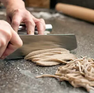 年末太り撃退！蕎麦と薬味の相乗効果で「温蕎麦ダイエット」