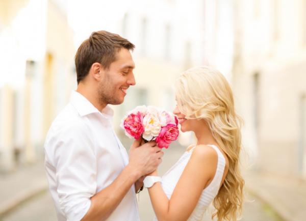 SNSは恋愛で大事！思わず「好きになる」プロフ写真と「イタイ」写真の違いって？