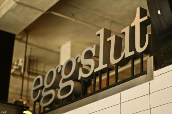 【なんとデニーズでも食べれる】話題の「エッグスラット」は鉄分豊富な女性にやさしい朝食フード！