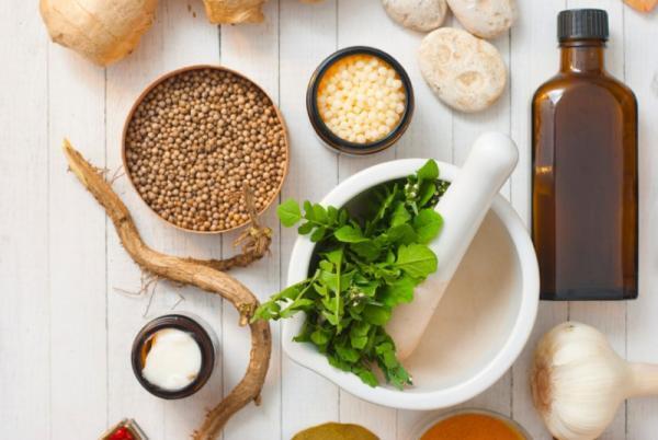 副作用は少なく！ツラい「花粉症」を身体に優しく抑えるには？