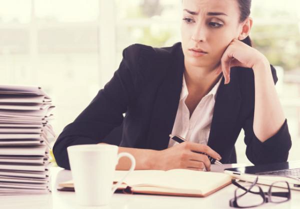 【休んでも疲れがとれない！】慢性化した疲労の原因って？