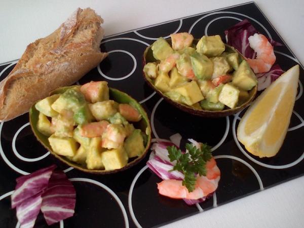 前菜からデザートまで！美容成分たっぷりのアボガドコース料理のつくり方