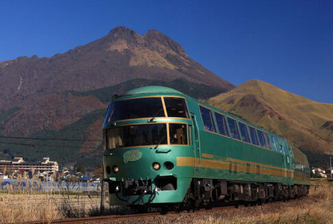 【息を飲むほど美しい】今度の週末はささっと九州へ！美味しすぎる列車の旅を