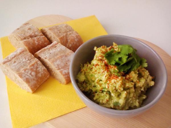 【疲れた夜には】ビールがすすむ「野菜ディップ」の簡単ダイエットディナー