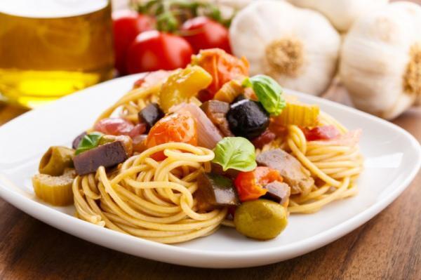 夏野菜たっぷり！フランスの常備菜「ラタトゥイユ」で楽して毎日野菜を食べよう！