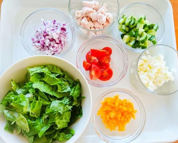 【低糖質クイックレシピ】切ってあえるだけのチョップドサラダ