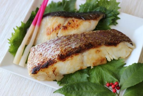 【絶品】4種の調味料に漬けるだけ！失敗しない「西京焼き」の作り方