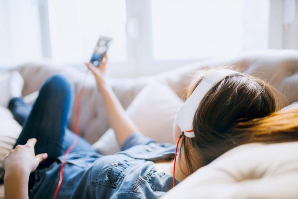 2つのことが同時にできる！【耳で聴くオーディオブック】のすすめ