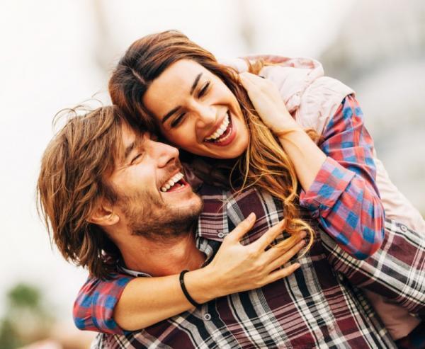 惚れちゃう…！男性が年上女性に胸キュンする瞬間３選