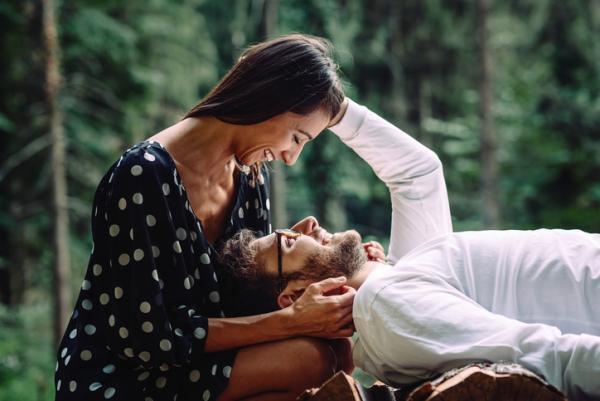 惚れちゃう…！男性が年上女性に胸キュンする瞬間３選