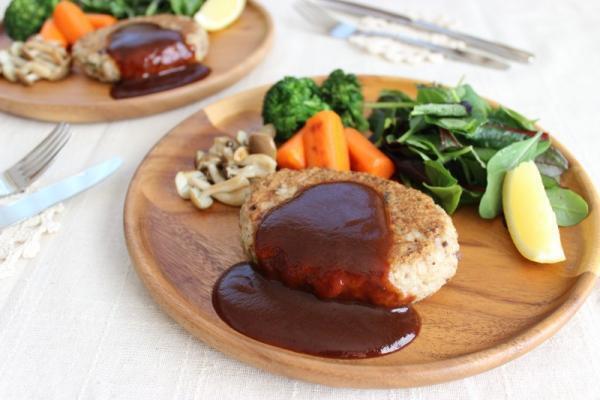 病みつき必須！肉の代わりにアレを使ったハンバーグレシピ