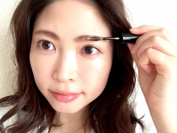 夏はキラ可愛♡グリッターメイクを大人仕様にアレンジしてお届け！