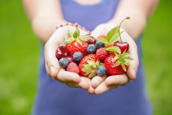 フランス女性の美肌の秘密♡体の中からキレイが叶うヘルシーおやつとは？