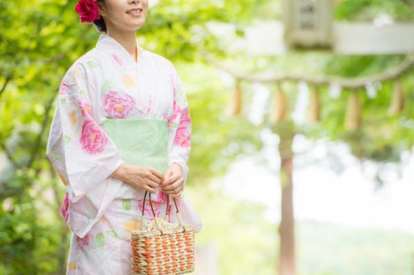 女性に大ブーム中！お寺や神社巡りが楽しくなる「御朱印集め」の魅力とは？
