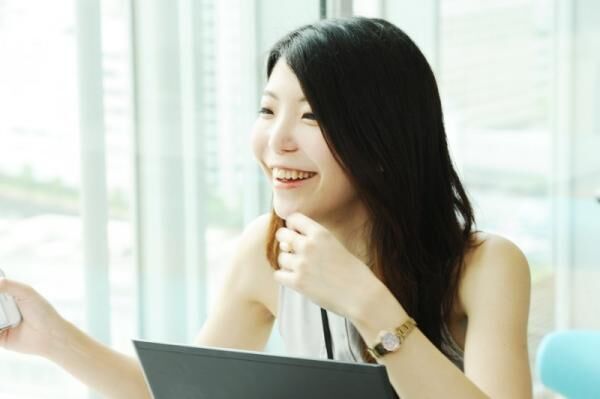 【イマドキ女子のパラキャリ準備室】vol.01～社長と大手企業正社員、25歳で二つの顔を手に入れた経緯は？～「ハピキラFACTORY」代表取締役＆ソニー株式会社　正能 茉優さん