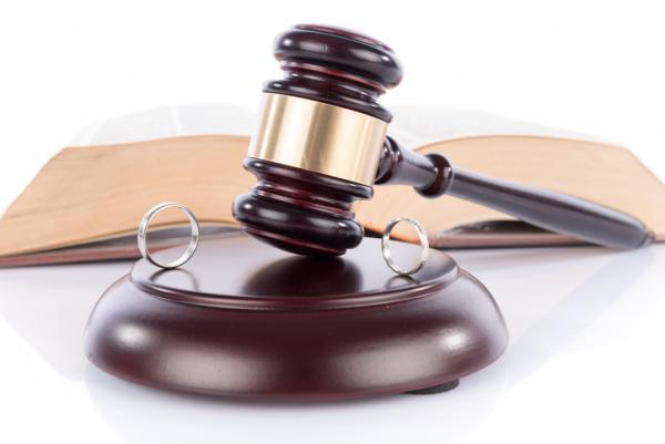 「あえて結婚しない」を選ぶ生き方。フランスで事実婚が多い本当の理由とは？