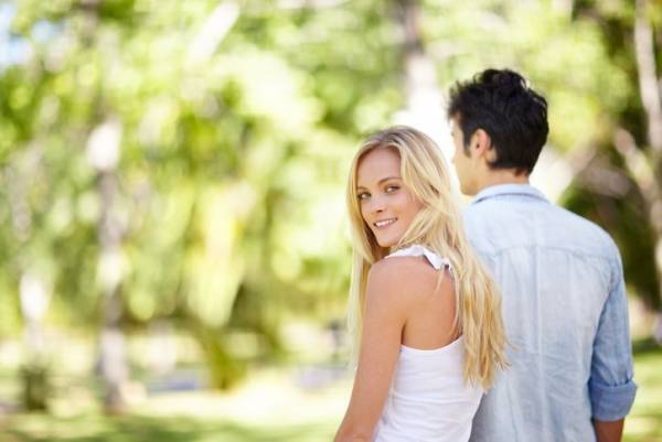 【そうだったのか】男性のホンネは単純…！本命の女性に求めている2つのコト