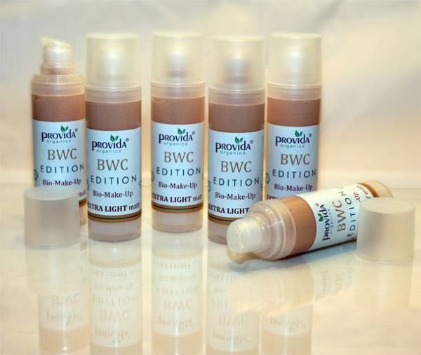 冬も乾燥知らずの美肌に♡バリア機能を高めるオーガニックファンデ4選