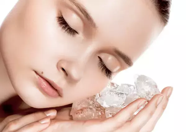 エステ並みの美肌に!? お金をかけずに綺麗になる簡単「おうち美容術」4選