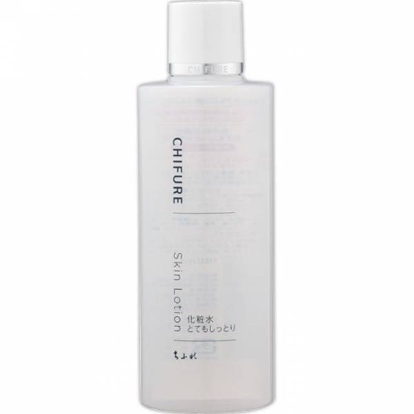 プチプラ化粧水で肌が激変！デパコス級の高保湿が叶うケア方法って？