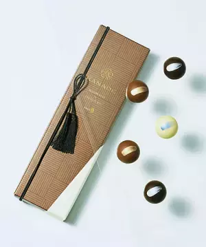 【2018年】溢れ出る高級感！1000円で買えるバレンタインチョコ7選♡