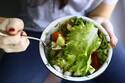 ダイエットのつもりが逆効果！食べれば食べるほど「太るサラダ」って？