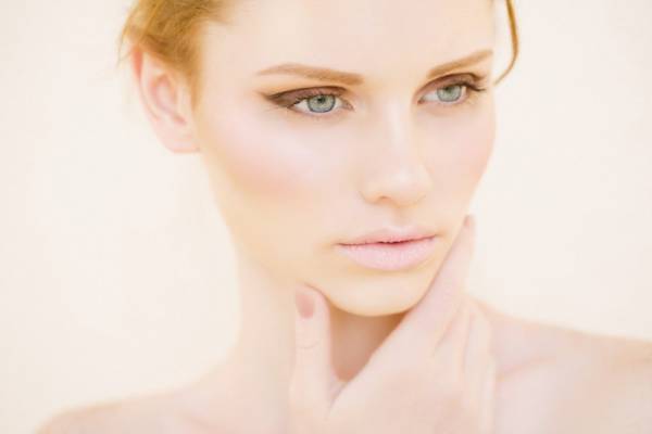 さらばメイク浮き！30代からの保湿ファンデーション選びのコツ