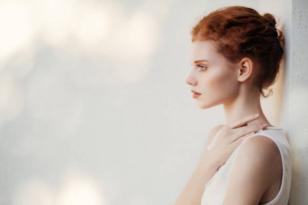 不調の原因は花粉!? 春のトラブル肌を救う話題の「お守りコスメ」って？