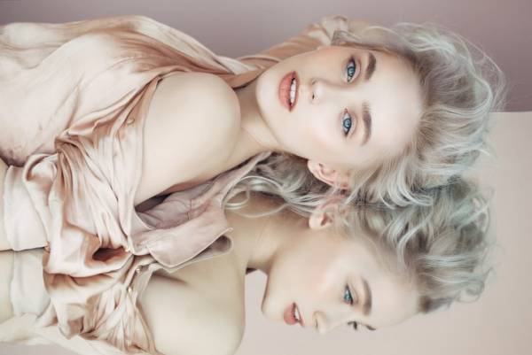 美人をつくるのはちょっとした意識！左右対称に導く「顔の歪み解消法」