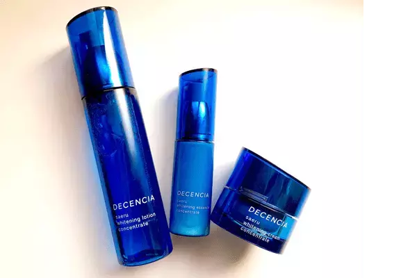 もうシミ・くすみに悩まない！透明感のある白肌を手に入れる最強美白コスメ