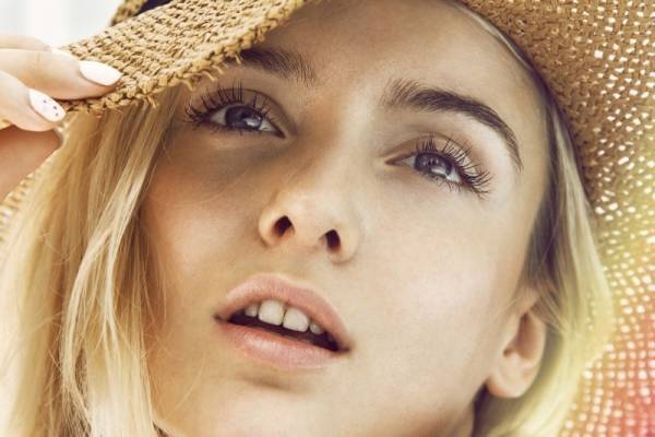 4月のケアが美肌を制す！今すぐ始めるべきプロ絶賛のシミ・美白対策とは？